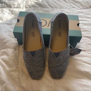 Blue TOMS Chambray Cloudbound Alpargata